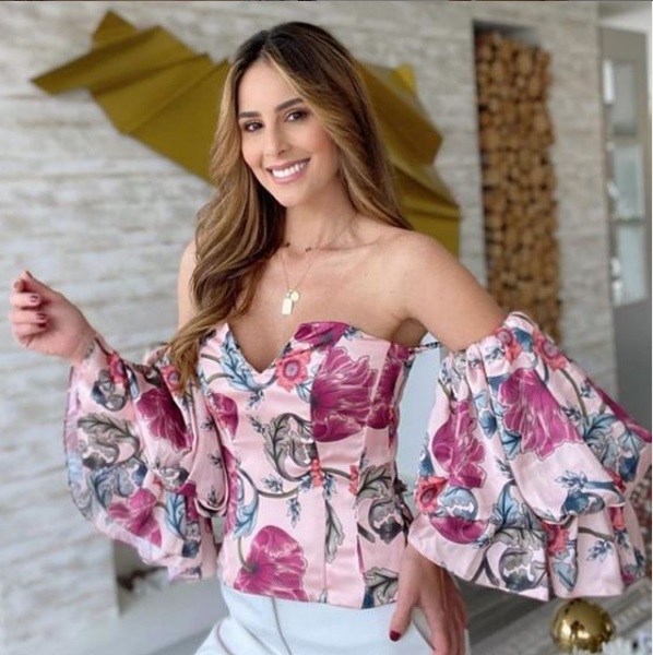 Mangas Abombadas, una tendencia llamativa y muy romántica , blusa